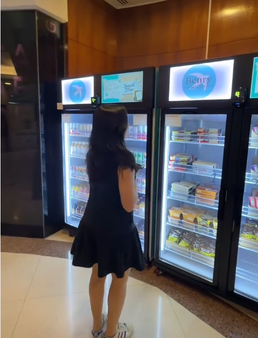 싱가포르 사례 연구: AI 자판기 네트워크를 통한 자동화 소매 확장